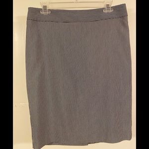 Jones New York signature skirt